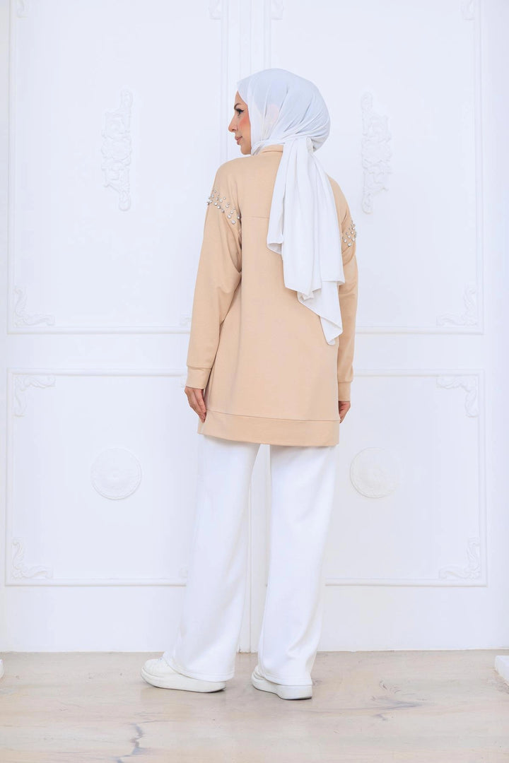 TAŞ DETAYLI DİK YAKA SWEATSHIRT Bej