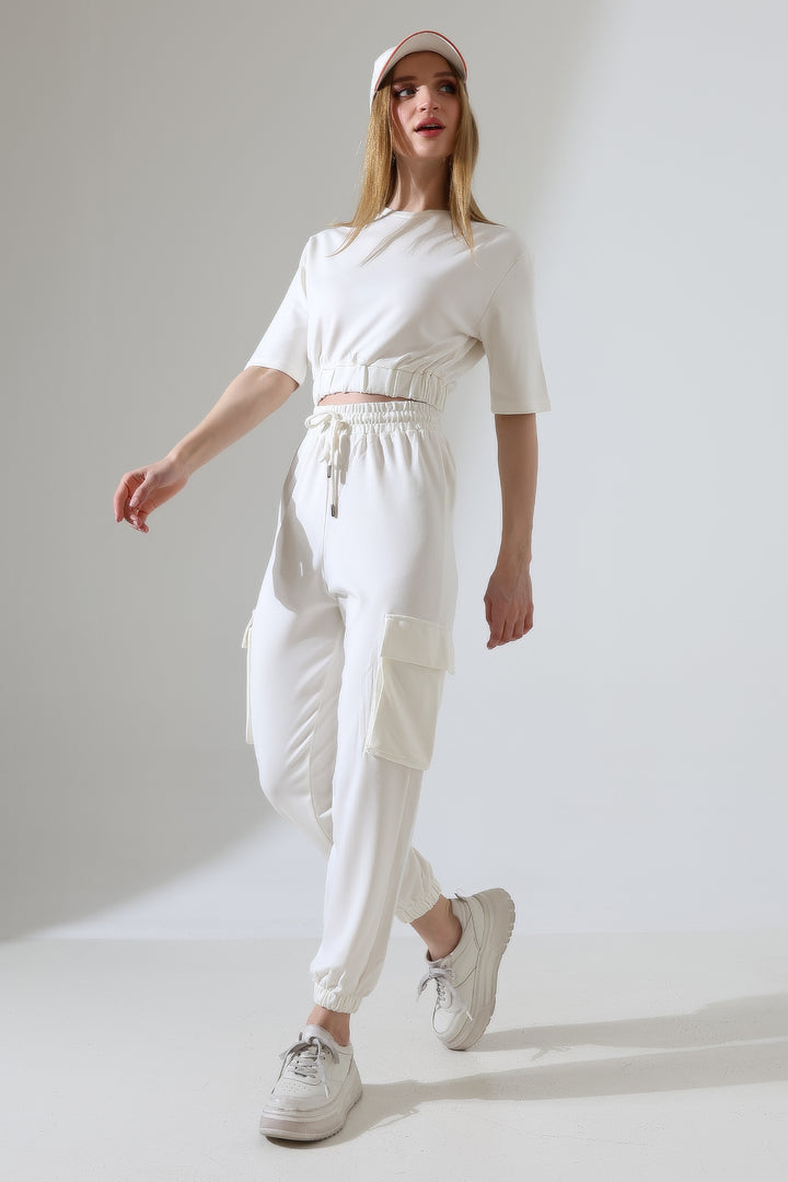 Kadın Ekru Crop Kargo Cepli Jogger Eşofman Takımı