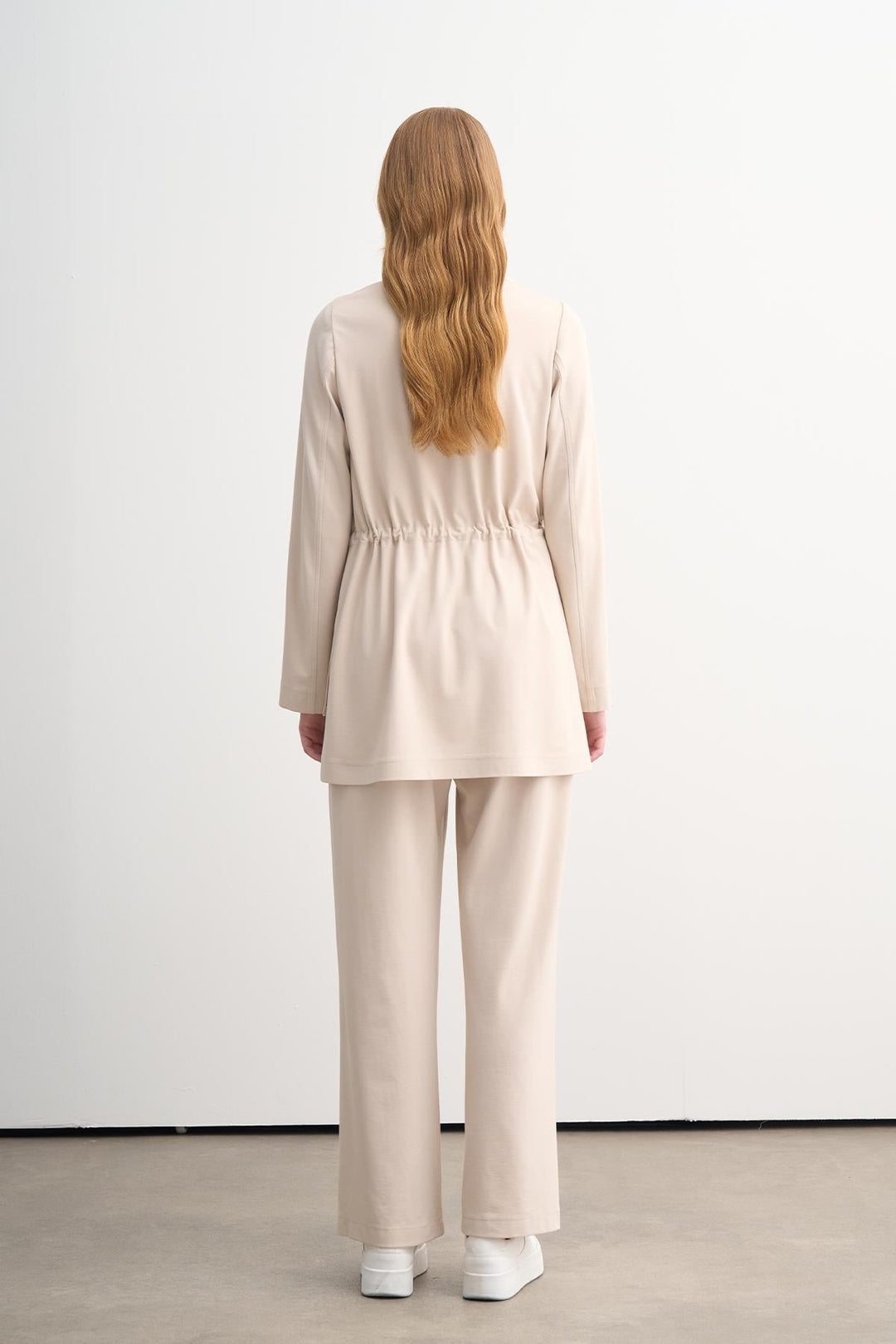 BELİ BÜZGÜLÜ ÖRME CEKETLİ TAKIM Kum