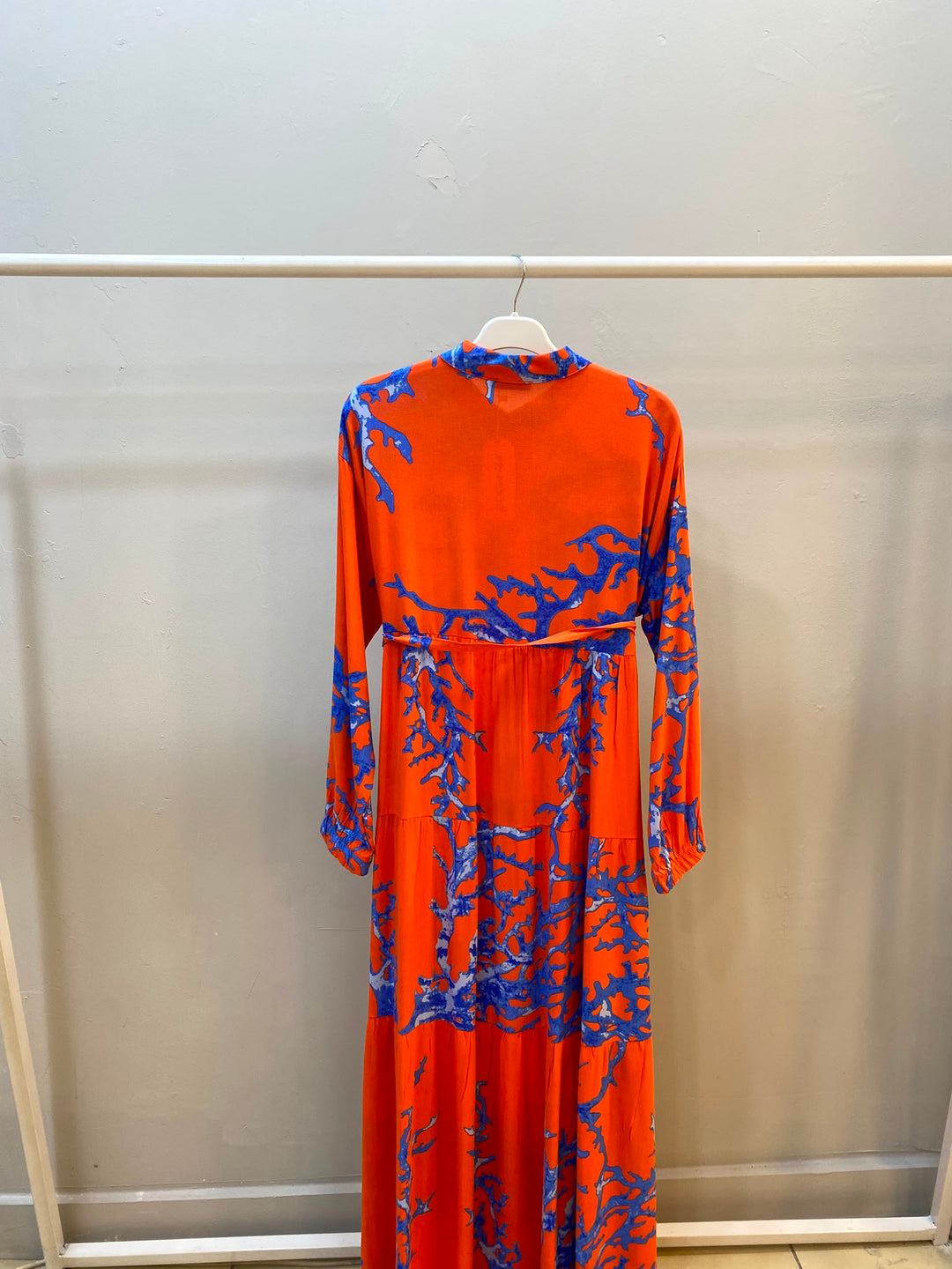 GATHERED COMFORT FIT PATTERNED DRESS Orange