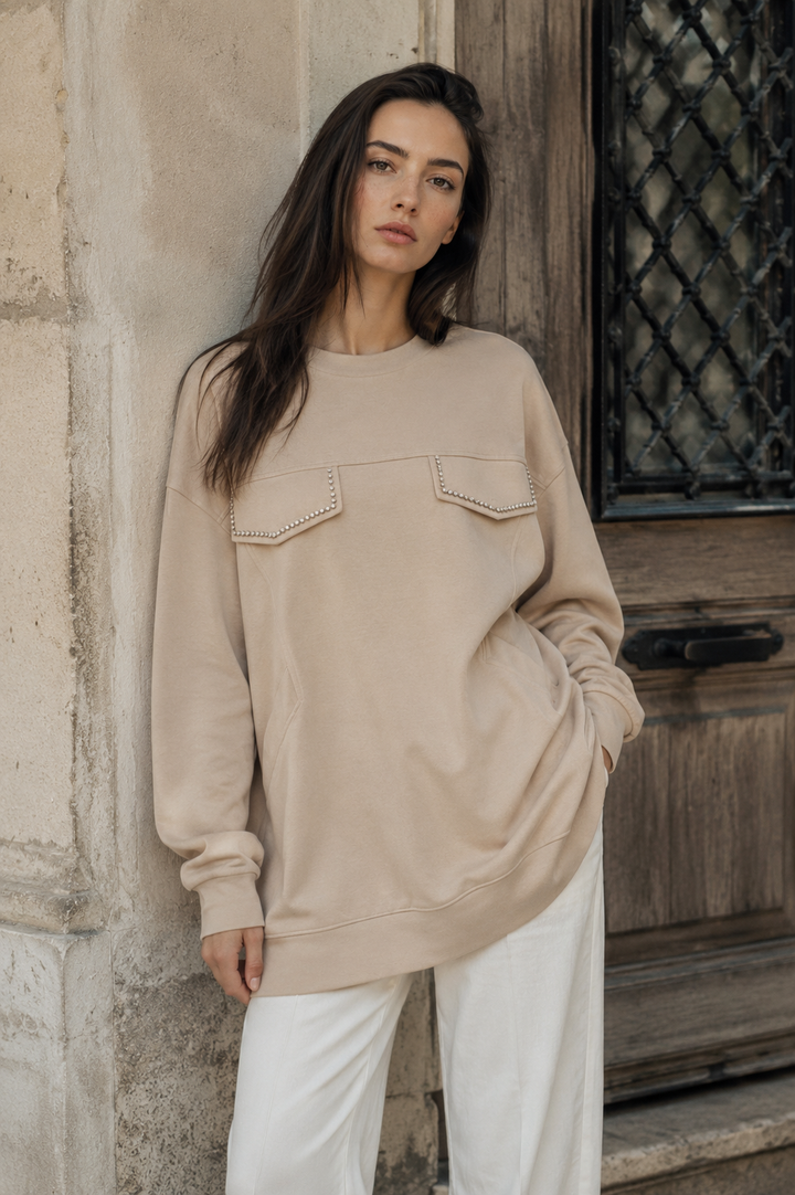 TAŞ DETAYLI CEPLİ SWEATSHIRT Bej