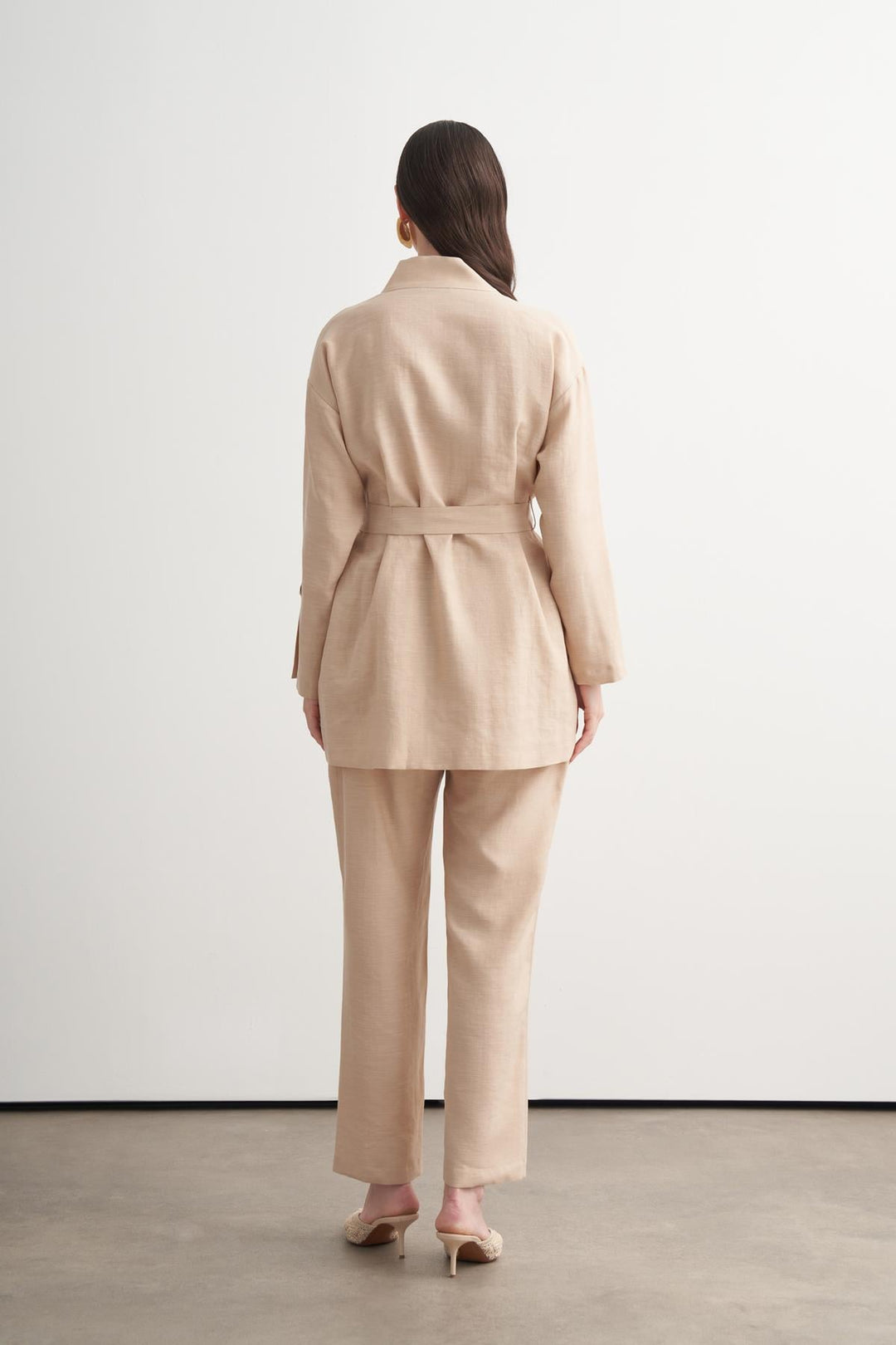 BUTTON-DETAILED BAMBOO LINEN SET Wheat