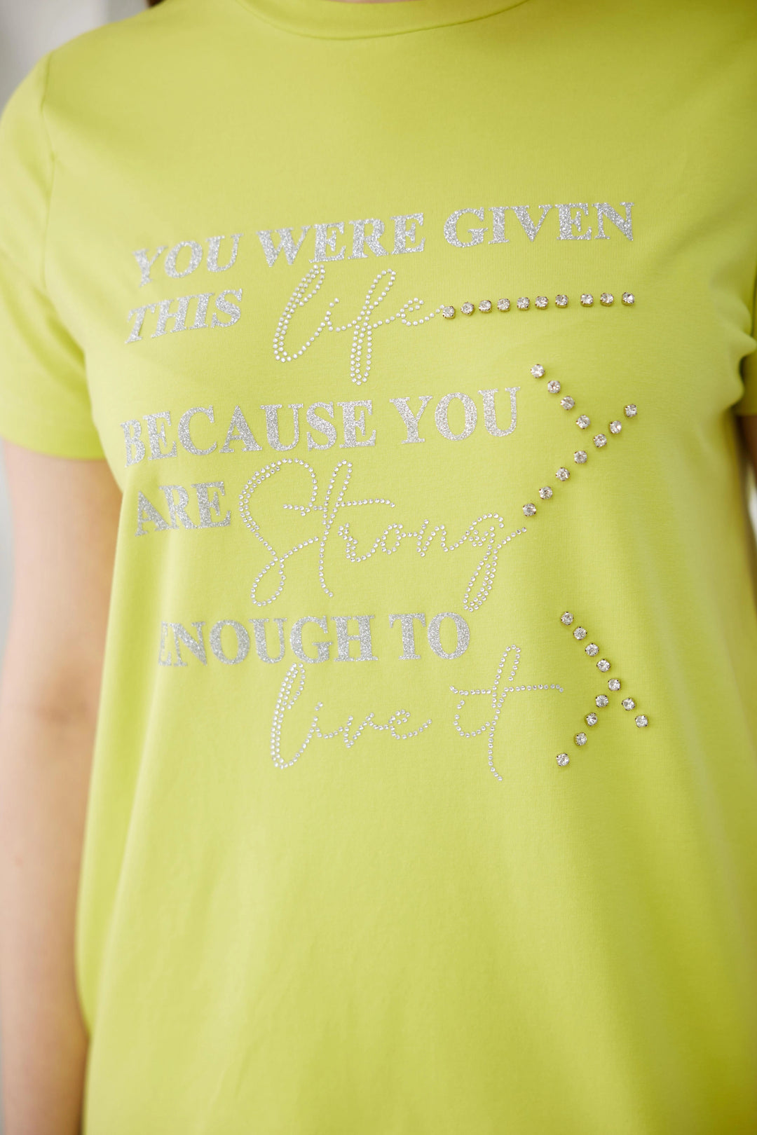 SİMLİ TAŞ İŞLEMELİ YAZILI TSHIRT Lime