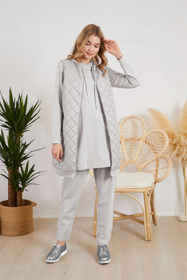 SUIT WITH VEST AND TROUSERS Gray
